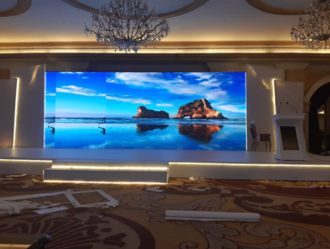 Where can you buy SMD screens in Pakistan's big cities