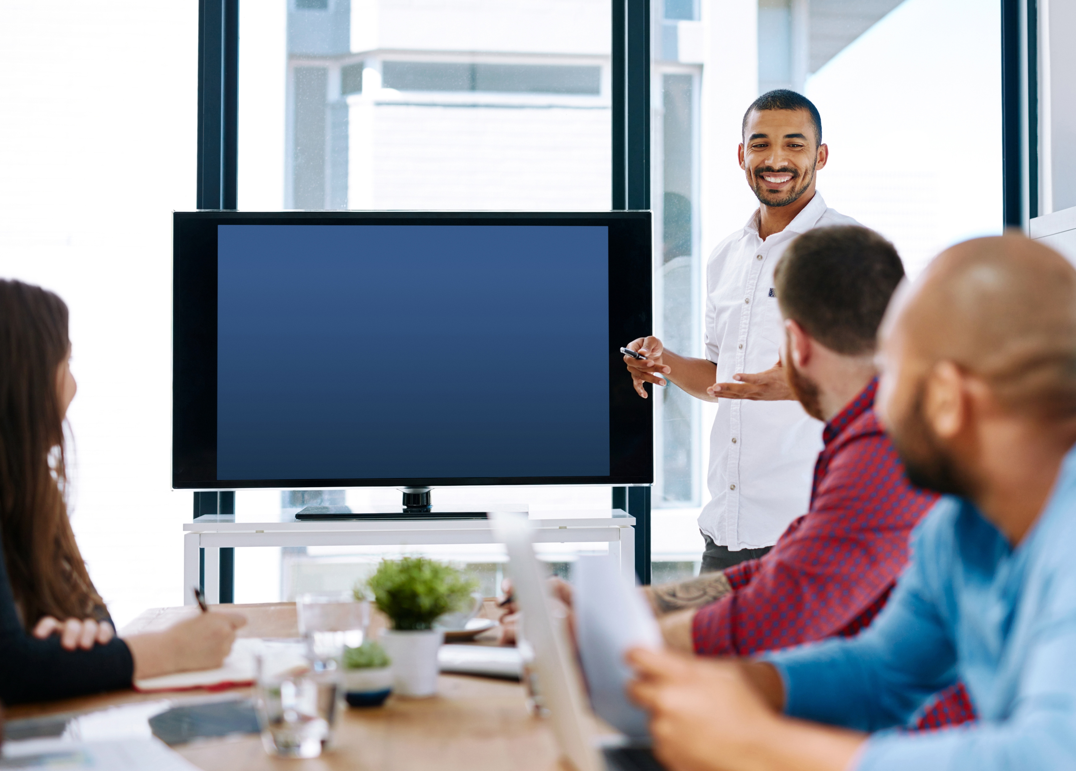 Top Benefits of Using SMD Screens for Businesses